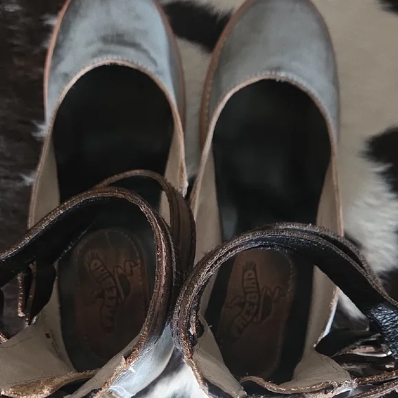 Freebird Randi - Picture 10 of 10